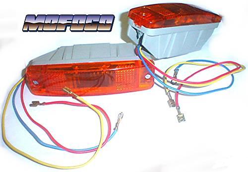 VW BEETLE  BUG BUMPER 75 UP TURN SIGNAL LIGHT SET 111-953-055